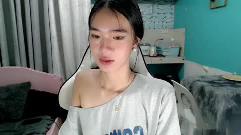 Reign online show from April 6, 5:52 am