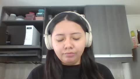 Iris 3 online show from March 17, 2:43 pm