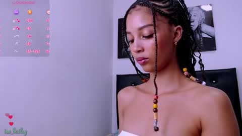 isabel online show from August 3, 2:34 pm