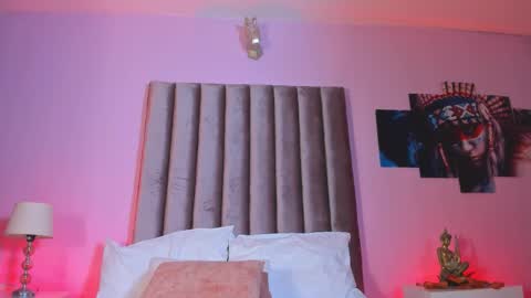   online show from March 30, 8:47 am