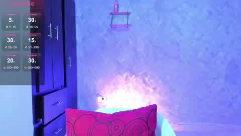 Instagram soybella01  online show from March 15, 4:09 pm