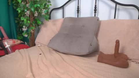 isadoradunkan online show from February 27, 8:41 pm