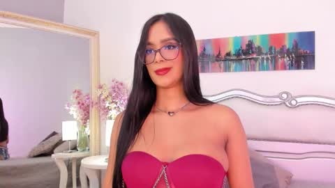 Isa Saenz online show from February 10, 7:28 pm