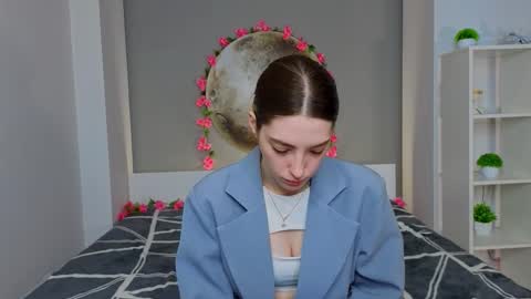 Emilia online show from February 15, 6:16 am