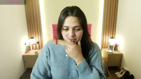 I V O N N E R O S S online show from April 10, 12:22 pm