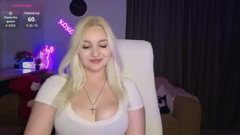 Jane online show from April 19, 7:49 pm