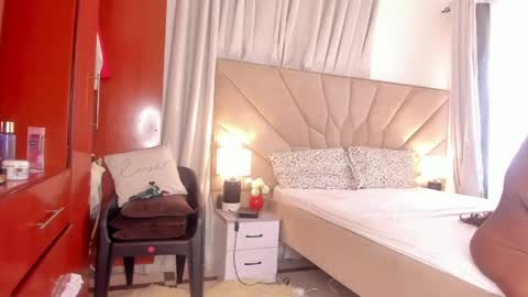 jasmin_melons online show from April 11, 9:35 am