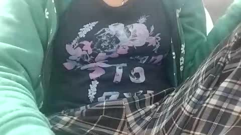 jasspreettt online show from December 18, 5:56 am