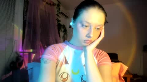 Jennifer Jenny Darling   online show from April 5, 6:07 pm