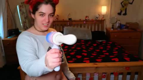 JennyStyle online show from March 5, 2:35 pm