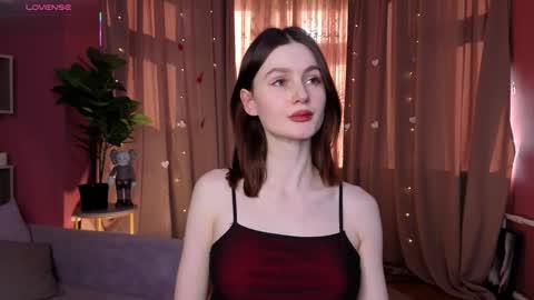 jennyfer_me online show from March 31, 12:38 pm