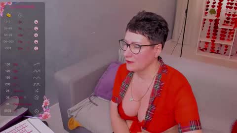 Jenny online show from February 14, 9:00 am