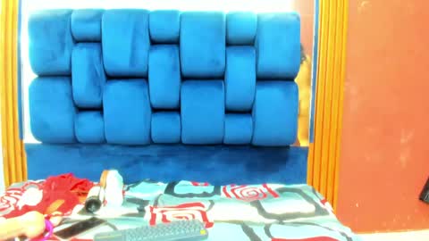 jisooluv online show from April 16, 9:39 pm