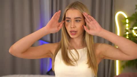 Jenny online show from April 8, 8:16 am