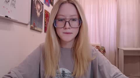 joan_kiss online show from March 26, 1:57 pm