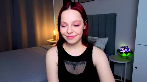 JudyMooon online show from April 3, 11:08 am