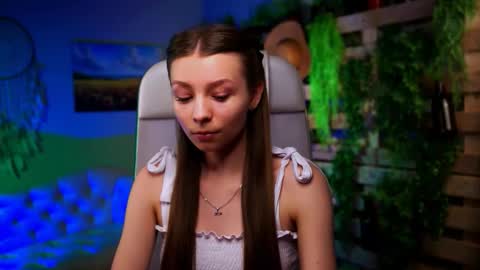 juliedaniel online show from February 4, 9:56 am