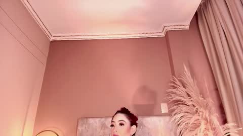 Jupiter Fox online show from March 18, 1:54 am