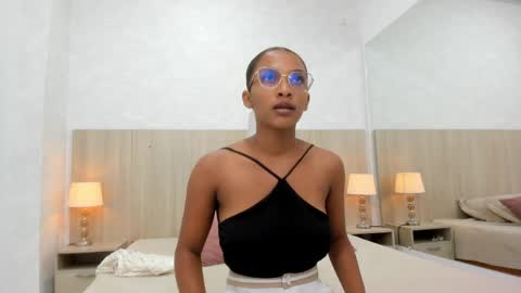 Karina Calderon online show from April 7, 11:23 am