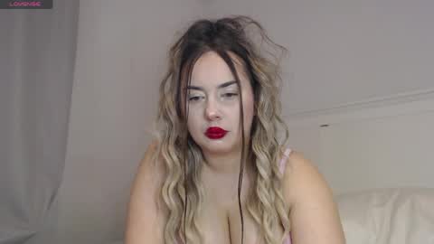 Kataleya online show from April 4, 8:29 pm