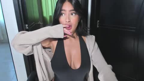 Katherine online show from April 19, 7:05 pm