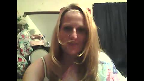 katherinelynn8685 online show from May 25, 4:44 am