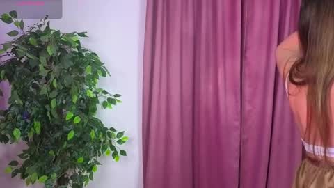 Kira online show from February 21, 8:15 am