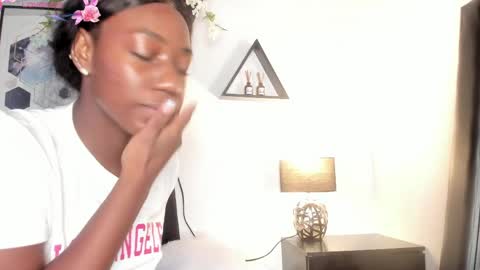 KENTHA  online show from April 17, 10:28 am