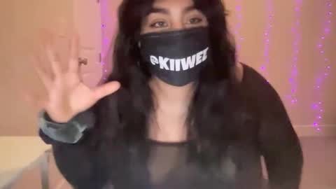 KIIWEE online show from April 5, 9:08 am