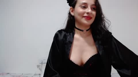 Kim and Zuka online show from July 28, 4:51 pm
