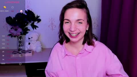 Hazel online show from April 11, 7:45 am