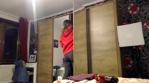 sexysexyhotwetpinkredpussy online show from April 10, 8:59 pm