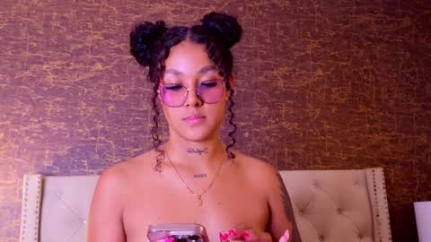  CALL ME KINSLEY  online show from March 21, 8:19 am