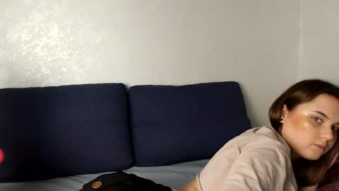 Emily online show from April 1, 1:41 pm