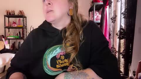 kissica online show from March 9, 1:25 pm