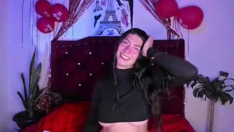 kitty__chs online show from February 18, 3:33 pm