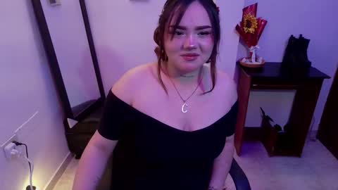 camila online show from March 18, 5:45 am