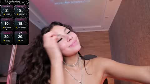 kris_anxxx online show from February 3, 9:18 pm