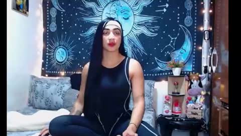 kylie online show from July 10, 11:37 pm