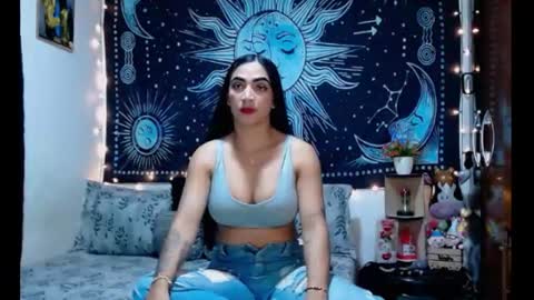 kylie online show from July 13, 9:04 pm