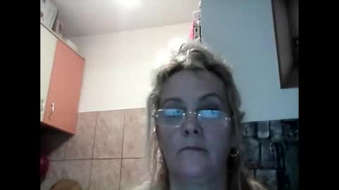 ladyvybe online show from April 1, 6:05 pm