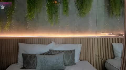 lana_lann online show from March 8, 11:47 am