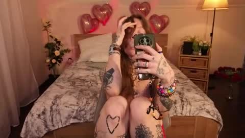 Lana Banana online show from February 11, 2:36 am