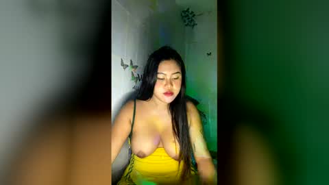 lara101732 online show from March 14, 6:31 pm