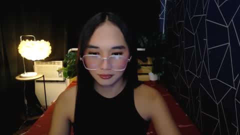 latina_kia online show from April 7, 3:25 pm