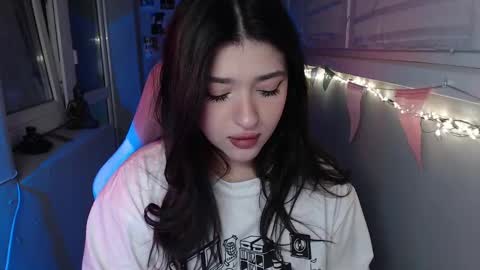 miiiiiiaaaa online show from February 22, 8:37 pm