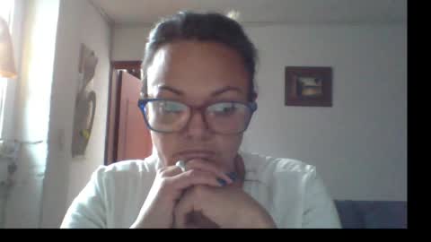 Laura online show from March 30, 8:08 pm