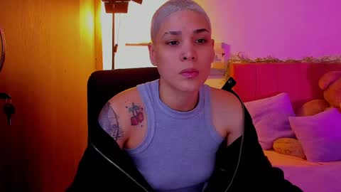 Laura Rose online show from March 30, 8:41 pm