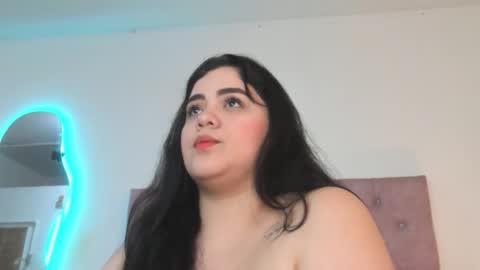 laurenlaine online show from March 26, 8:32 pm