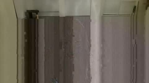 Layla online show from February 4, 2:14 am